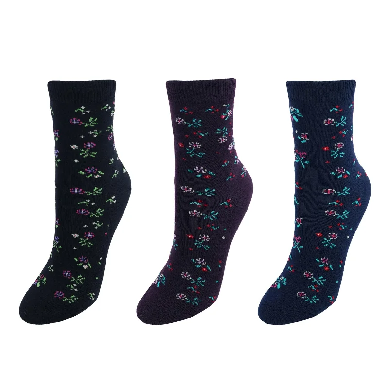 CTM® Women's Assorted Flower Patterned Crew Socks (3 Pairs)